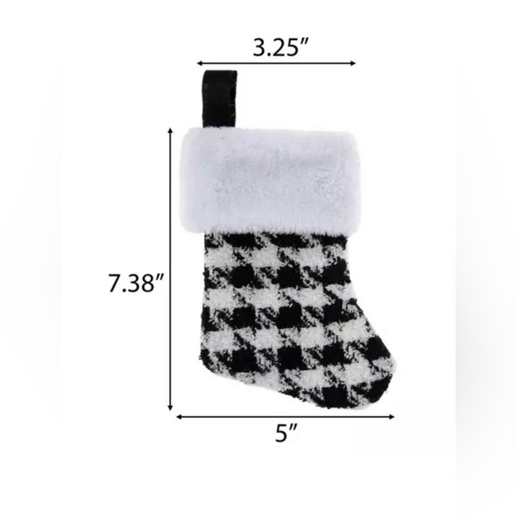 🌲One Handmade Stocking - Picture 2 of 2